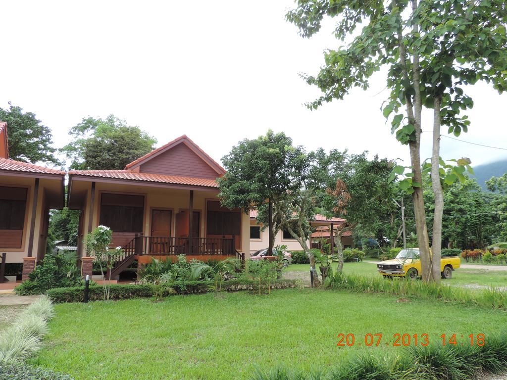 Khunnam Rimtarn Resort Мае Сай Экстерьер фото