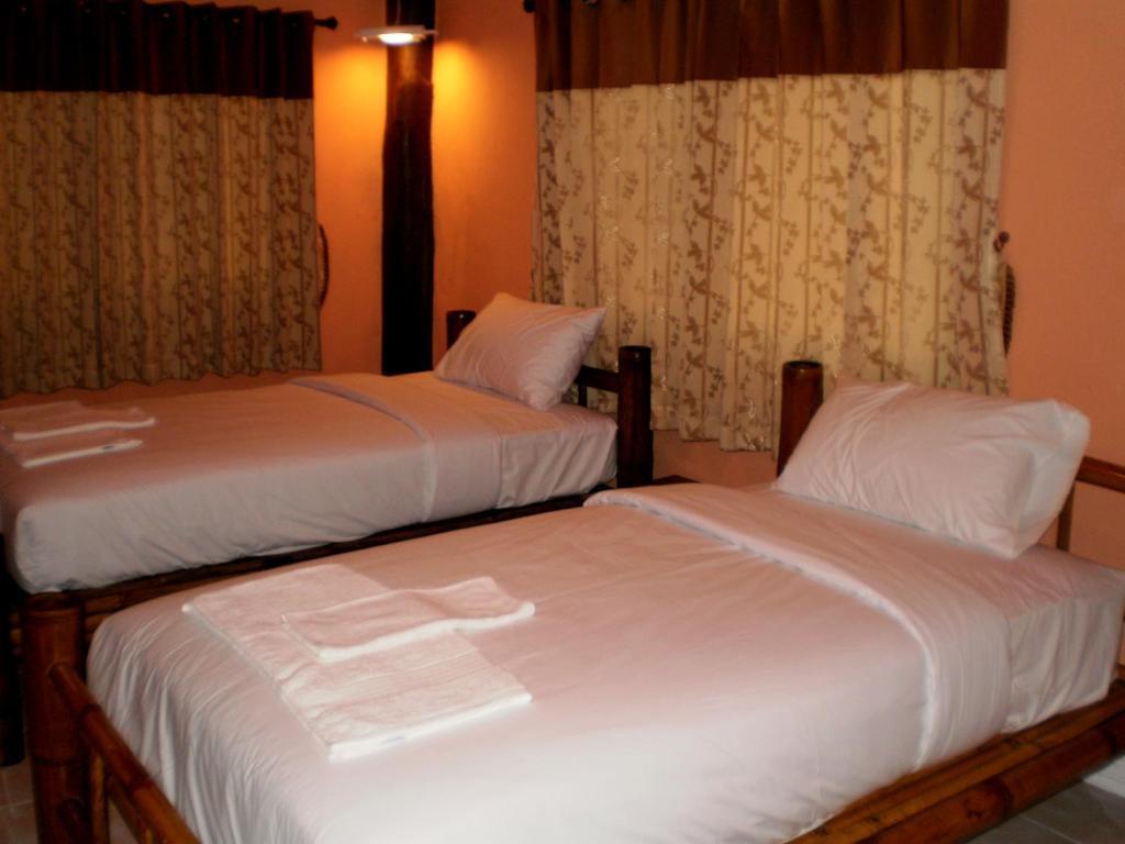 Khunnam Rimtarn Resort Мае Сай Номер фото