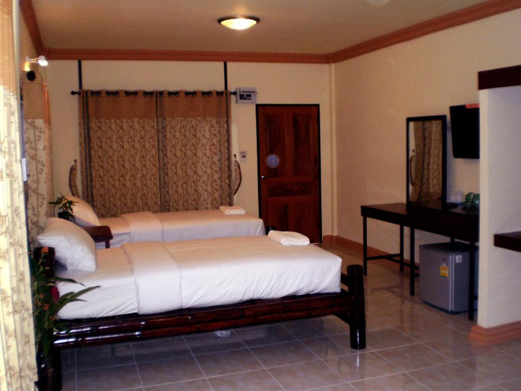 Khunnam Rimtarn Resort Мае Сай Номер фото