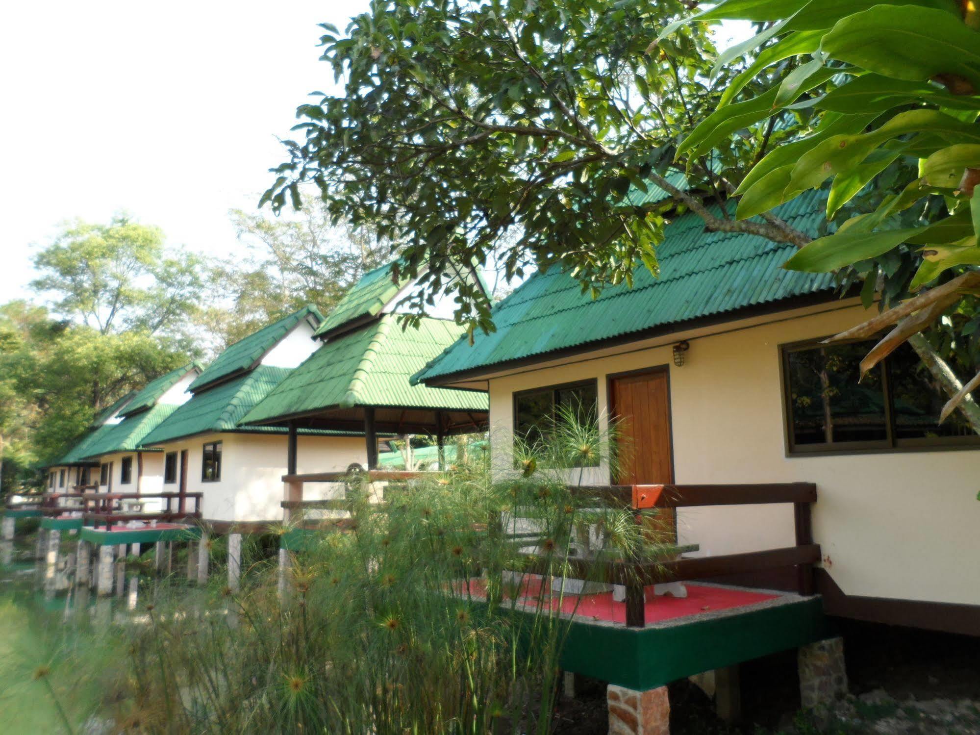 Khunnam Rimtarn Resort Мае Сай Экстерьер фото