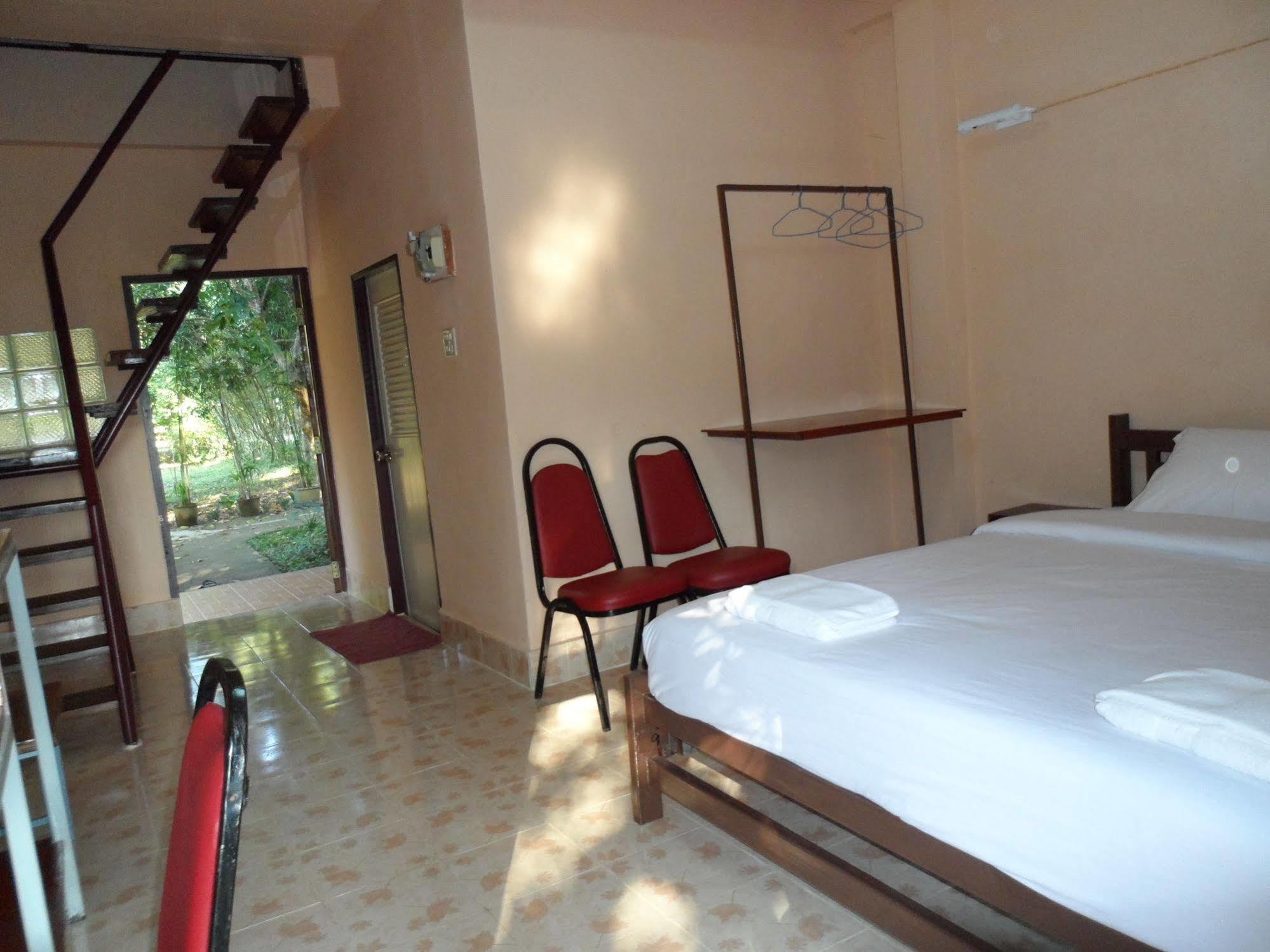 Khunnam Rimtarn Resort Мае Сай Экстерьер фото