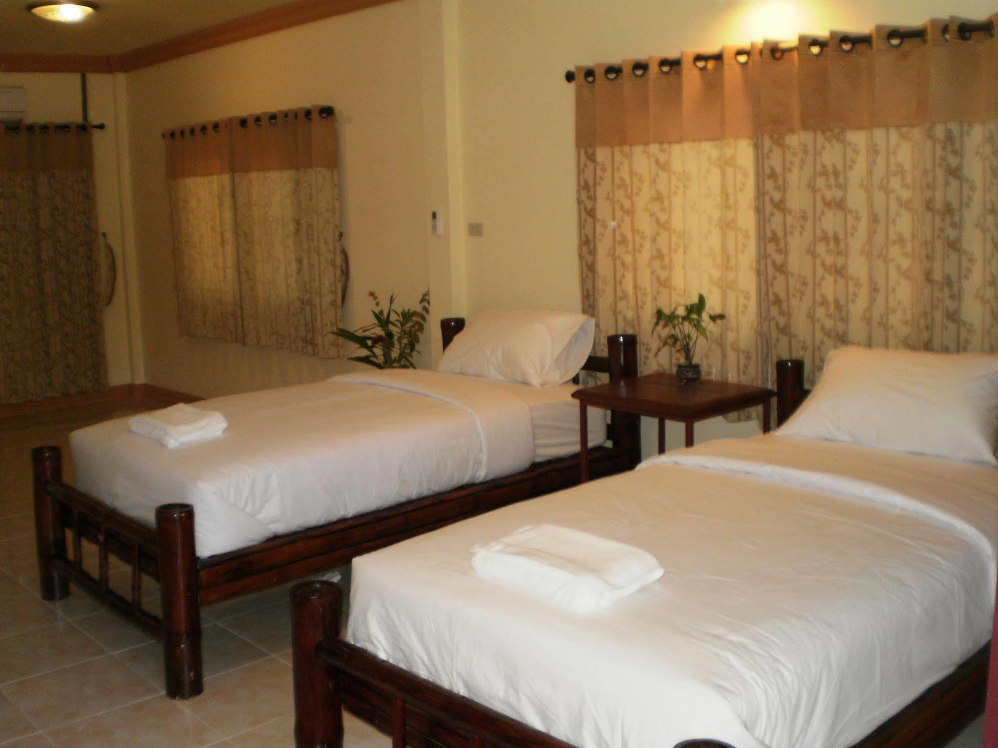 Khunnam Rimtarn Resort Мае Сай Экстерьер фото